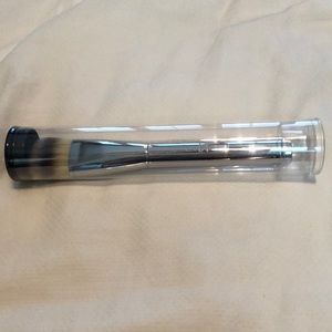 IT Cosmetics Must Have Foundation Brush NWT